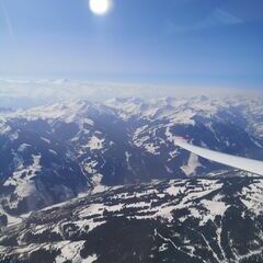 Flugwegposition um 12:23:54: Aufgenommen in der Nähe von Gemeinde Viehhofen, Österreich in 2603 Meter